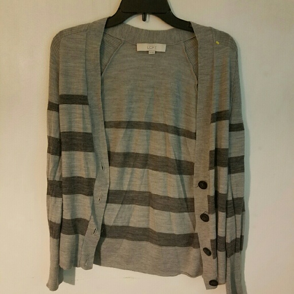 Thin gray sweater