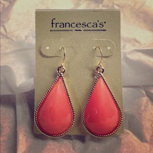 **LAST CHANCE** Francesca's teardrop earrings