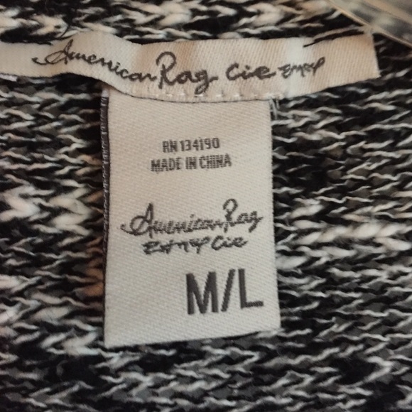 Black and gray American Rag Sweater - Picture 3 of 3