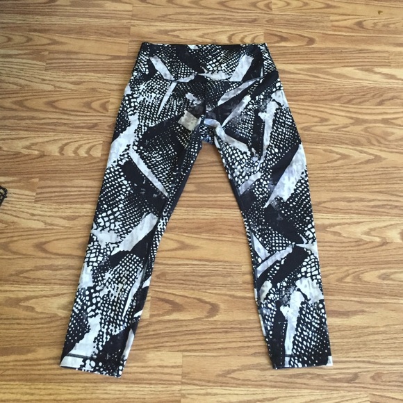 Brand new lulu lemon pants