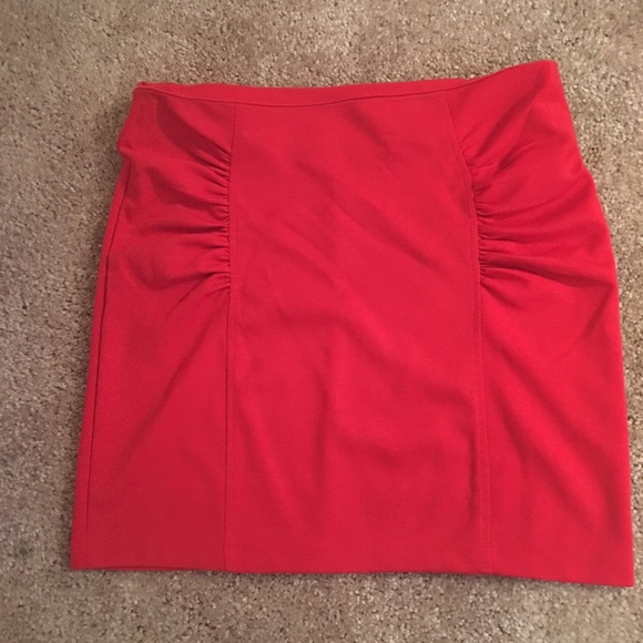 Red Mini Skirt 💲1️⃣0️⃣