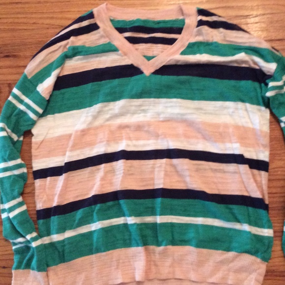 Madewell lightweight sweater without label
