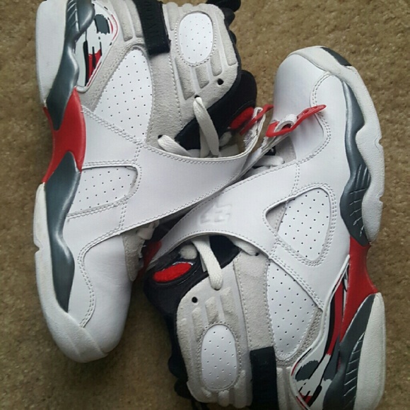 Air Jordan Retro 8 "Bugs Bunny"