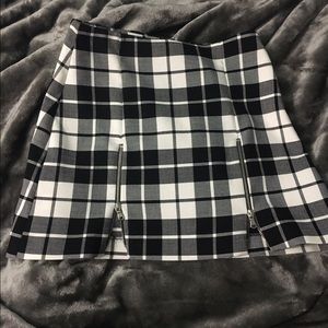 ZARA mini skirt Never worn!