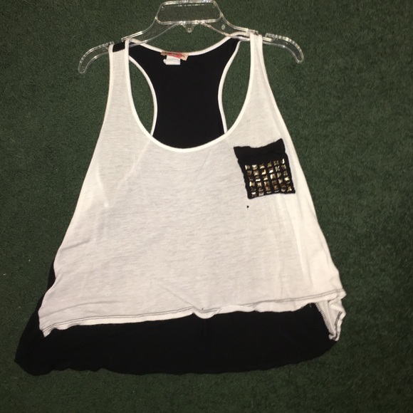 Cute high low shirt