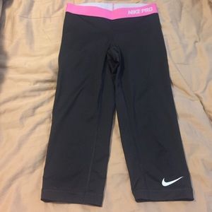 Nike pro dri fit workout capris