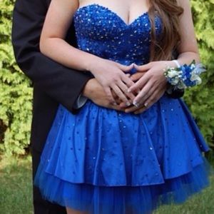 Prom/junior prom dress