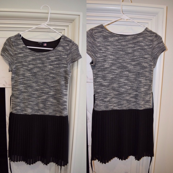 Dress with black bottom and black and white top!