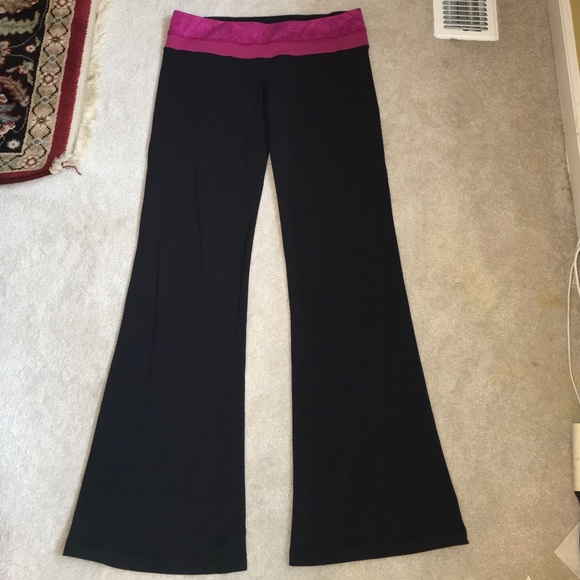 Lululemon Groove Yoga Pants 💕