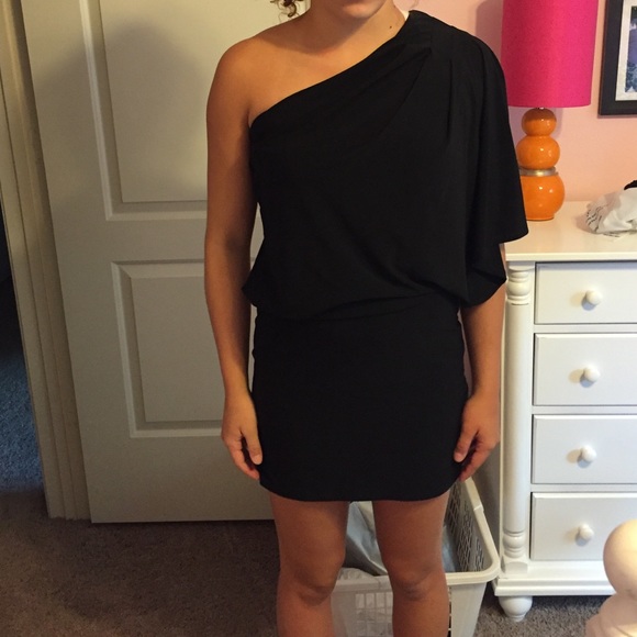 Black Single Sleeve Dress