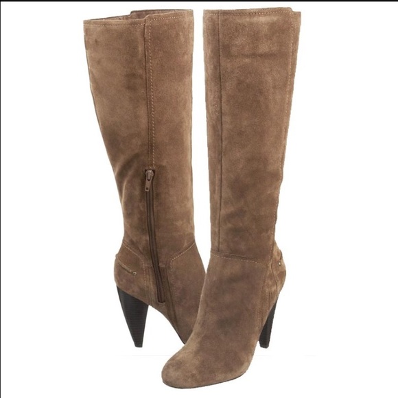 Jessica Simpson Sued Boots