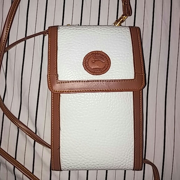 Crossbody card and cellphone