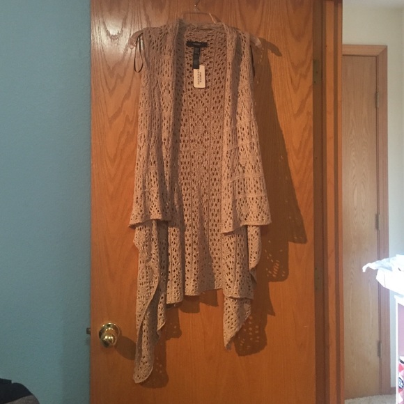 Knitted sleeveless cardigan