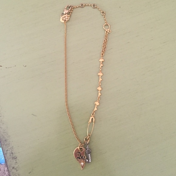 💄💄 Juicy Couture "best friends" necklaces