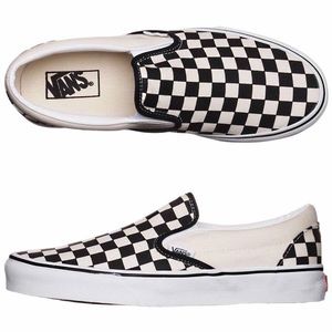 👽SALE: SLIP-ON CHECKERBOARD VANS- LIGHTLY USED👽