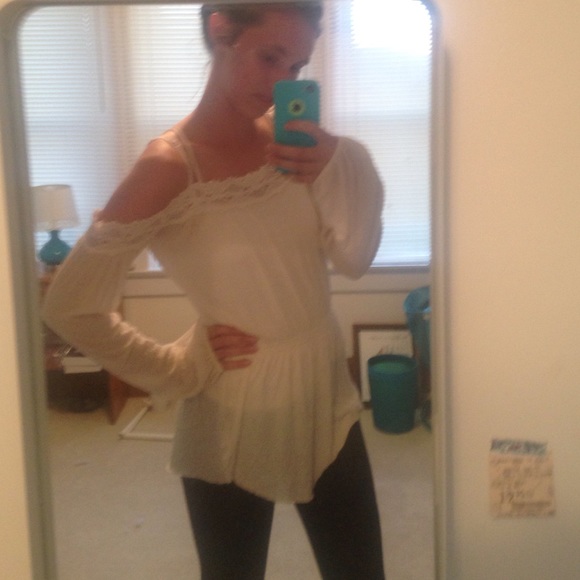 🌞boho Off the shoulder free people top🌞 - Picture 4 of 4