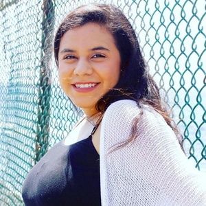 Meet your Posher, Jhanett