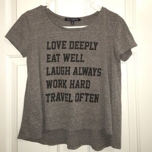 Super cute high-low shirt gray shirt