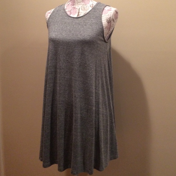✨BRANDY MELVILLE BABYDOLL TANK DRESS✨ - Picture 3 of 4