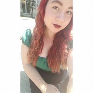 Meet your Posher, Lauren