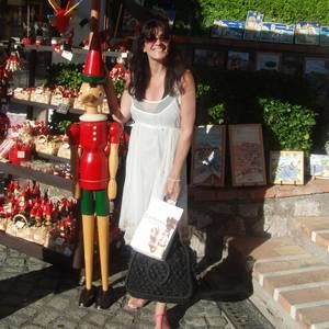 Meet your Posher, Lori