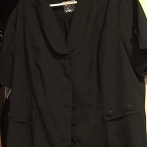 NWOT Roaman's short sleeve skirt suit.