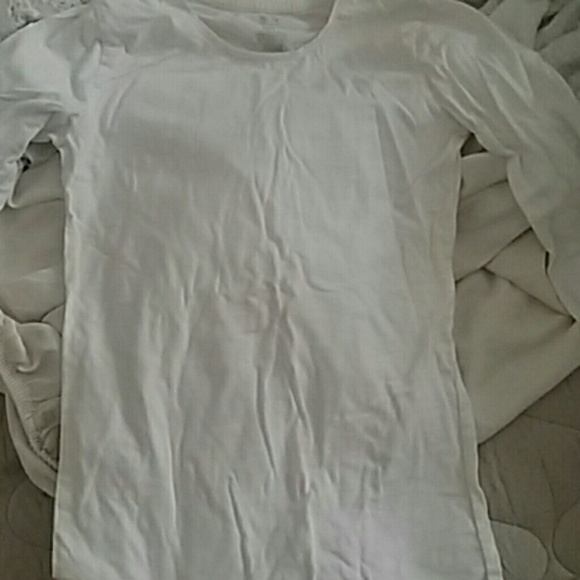 Simple long sleeves tees