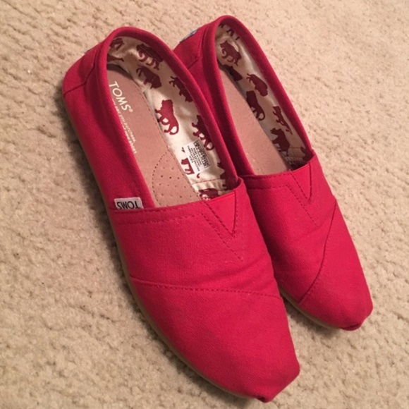 Toms
