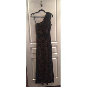 One Shoulder, floor length, Black lace dress