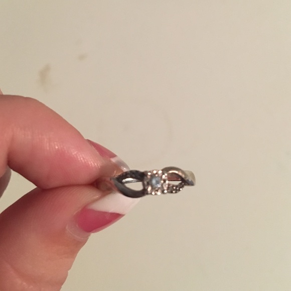 Promise ring - Picture 4 of 4