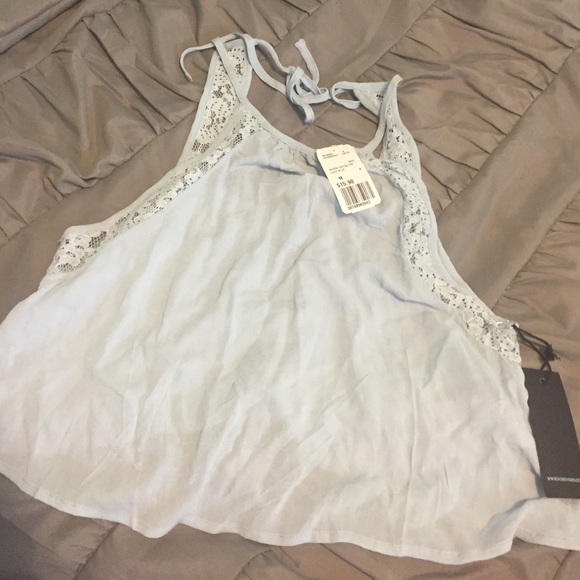 Crop top baby blue!