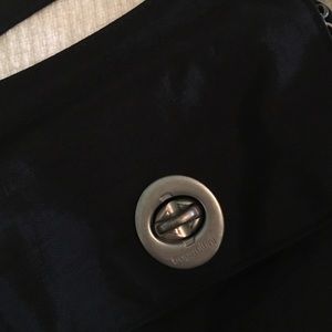 Baggallini Bags - baggallini Crossbody Bag Baggallini Bags - baggallini Crossbody Bag