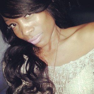 Meet your Posher, Aja