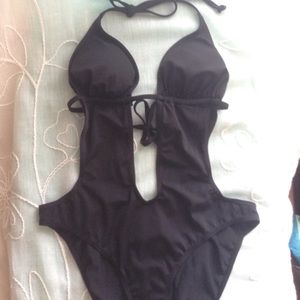 Plunging V neck One Piece Swimsuit Black
