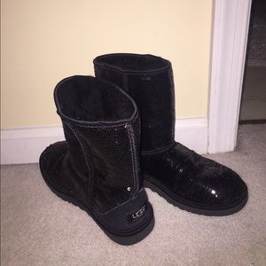 Black Sequence Uggs