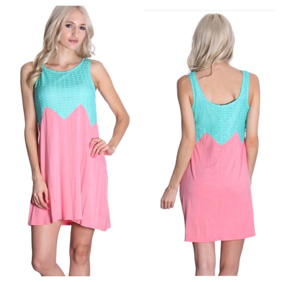 ❤️NEW ITEM🎉 ❤️ Aqua and pink dress