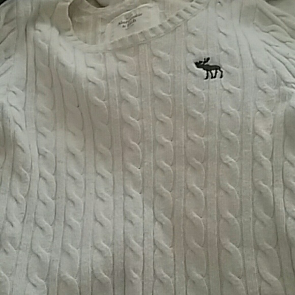 White Abercrombie sweater