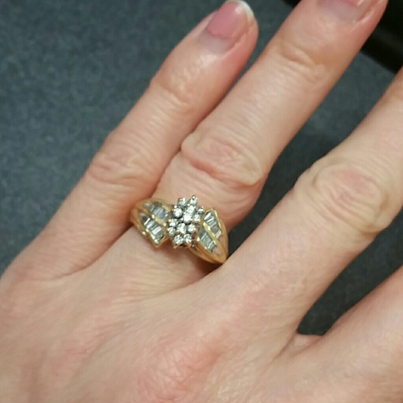 10k Yellow Gold Diamond Ring