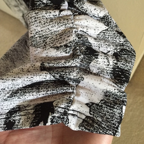 Blouse - Picture 3 of 3
