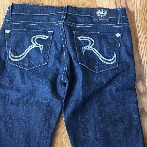 Rock & Republic Jeans with White Stitching - Picture 1 of 3