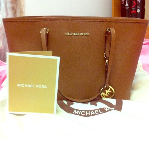 Michael Kors Jet Set Tote