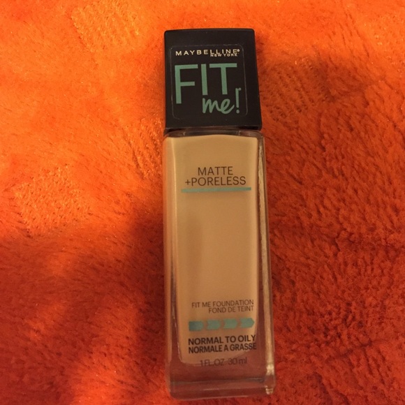 Maybelline Fit Me Foundation (Matte and Poreless)