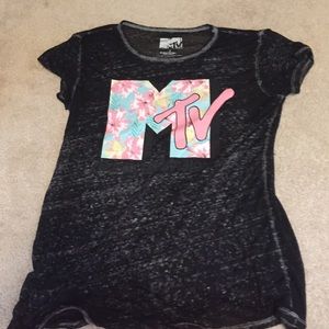 Black MTV t-shirt