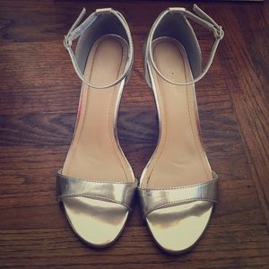 Silver wedges