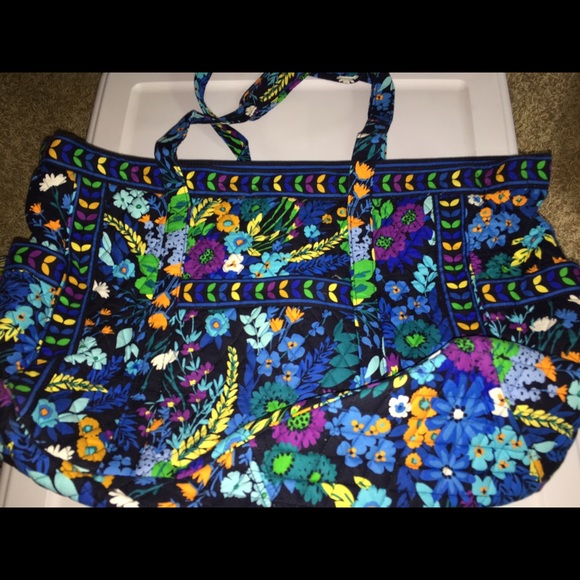 Vera Bradley large tote