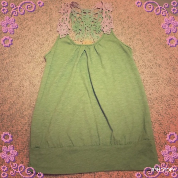💚 Green crochet  racer back tank 💜