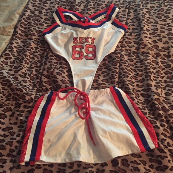 Sexy one piece - Picture 1 of 2