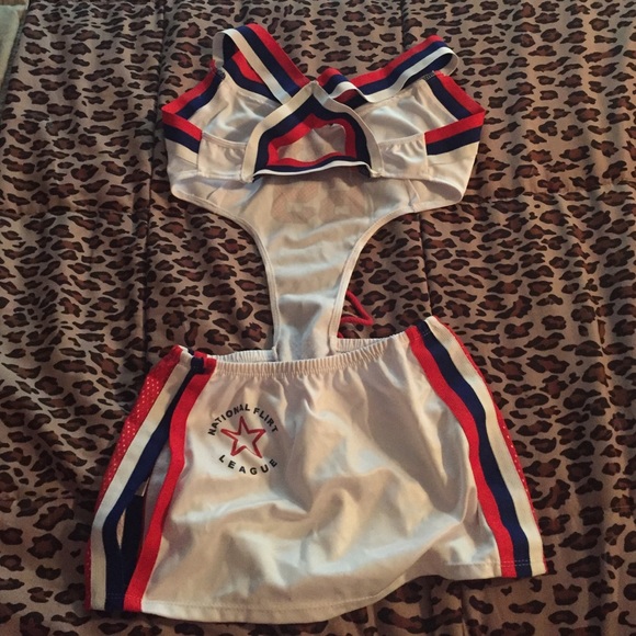 Sexy one piece - Picture 2 of 2