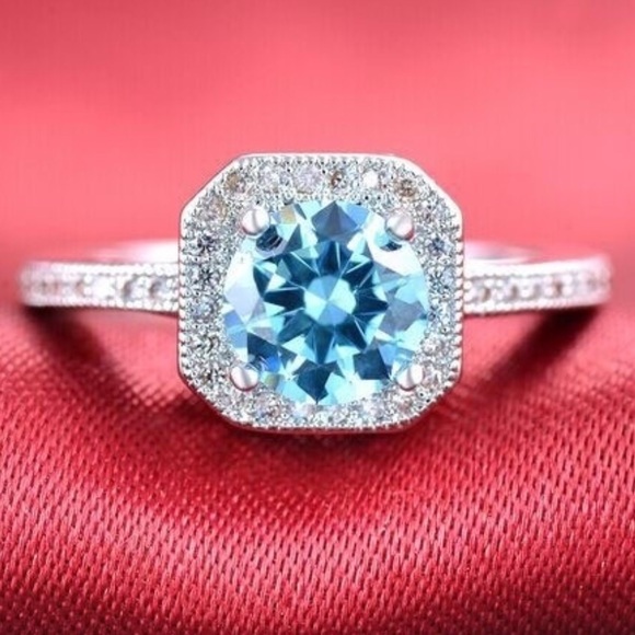 🚫SOLD🚫Sterling Silver Topaz & Sapphire Ring - Picture 3 of 3