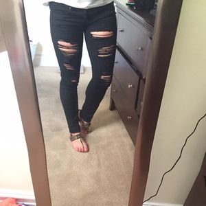 **SOLD** Distressed black Forever 21 skinny jeans